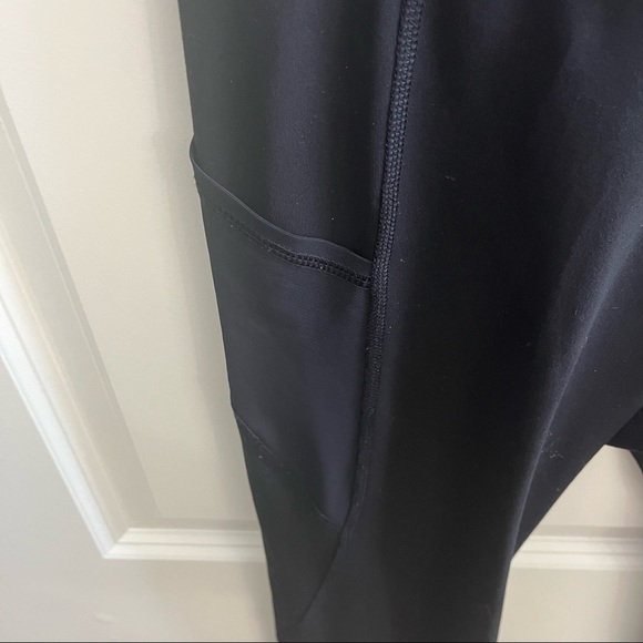 🏔🌴Old Navy Active High-Waisted Black Crop Elevate Go Leggings MULTIPLE SIZES - Picture 4 of 11